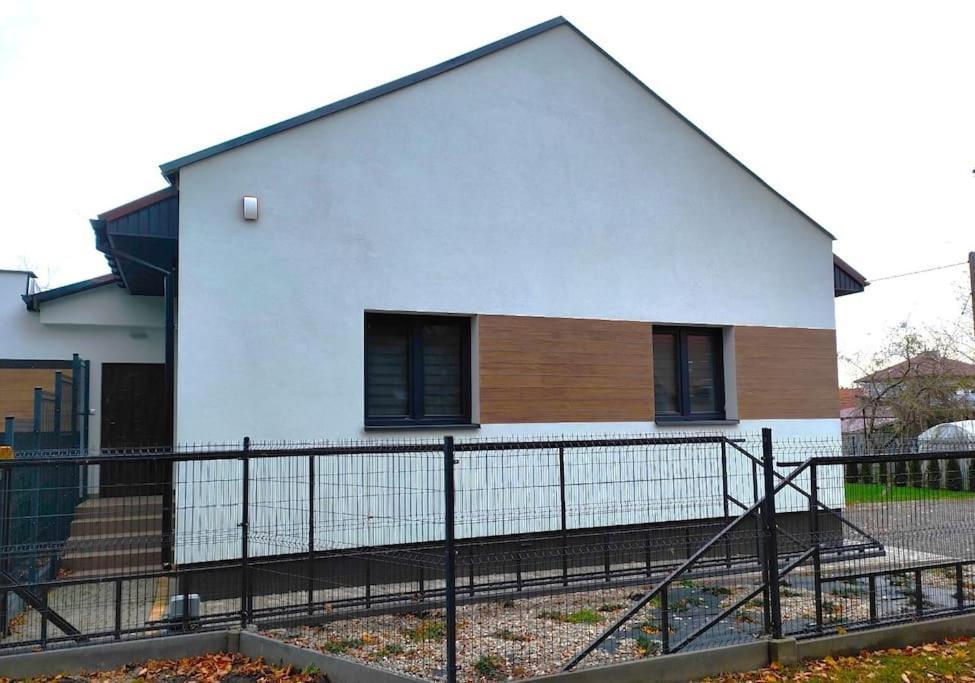4 Jawa Ii Villa
